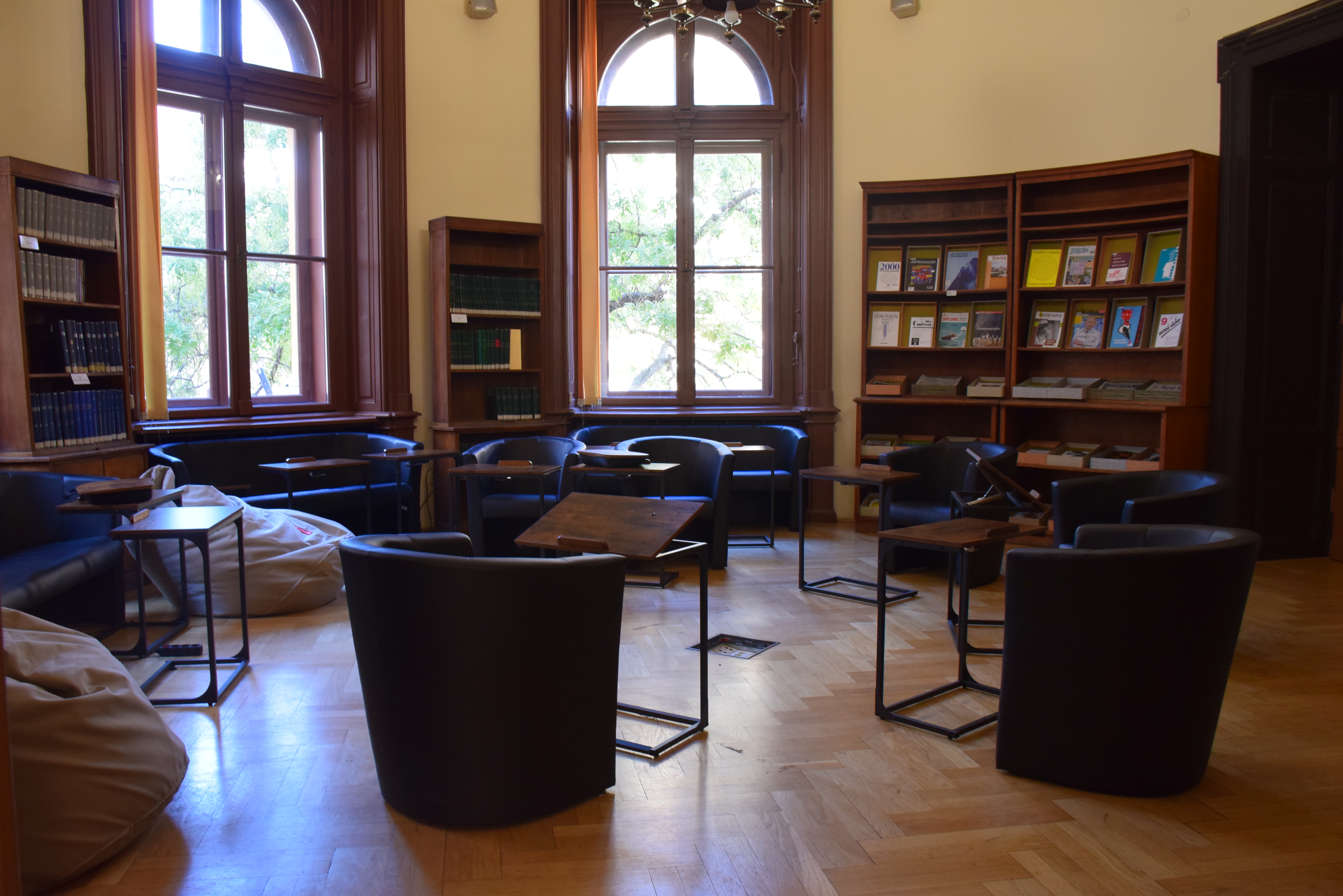 Az ELTE Egyetemi Könyvtár és Levéltár Közösségi Tér. Fotó: ELTE Egyetemi Könyvtár és Levéltár