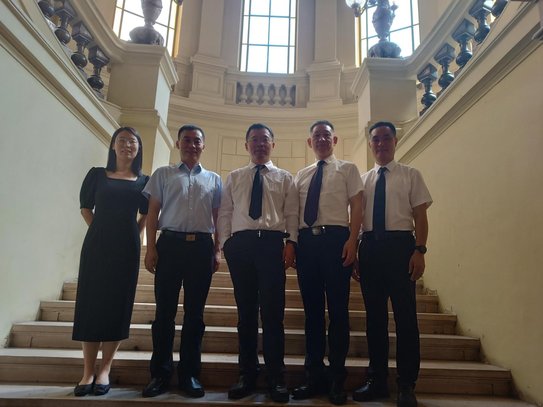 Chinese delegation at the University Library